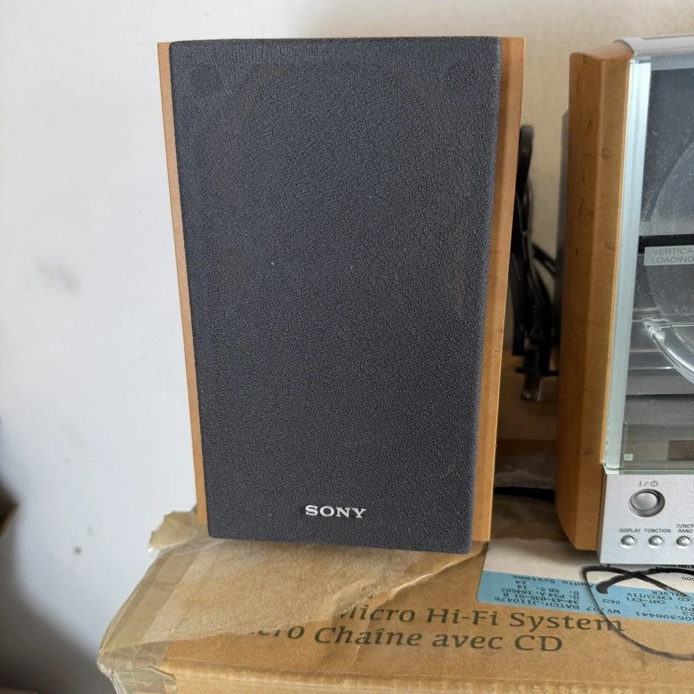 Sony CMT-EX1 Desktop Micro Hi-Fi CD System w/ Speakers Remote Box Tested